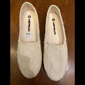 Airwalk slip on shoes - cream, size 8.